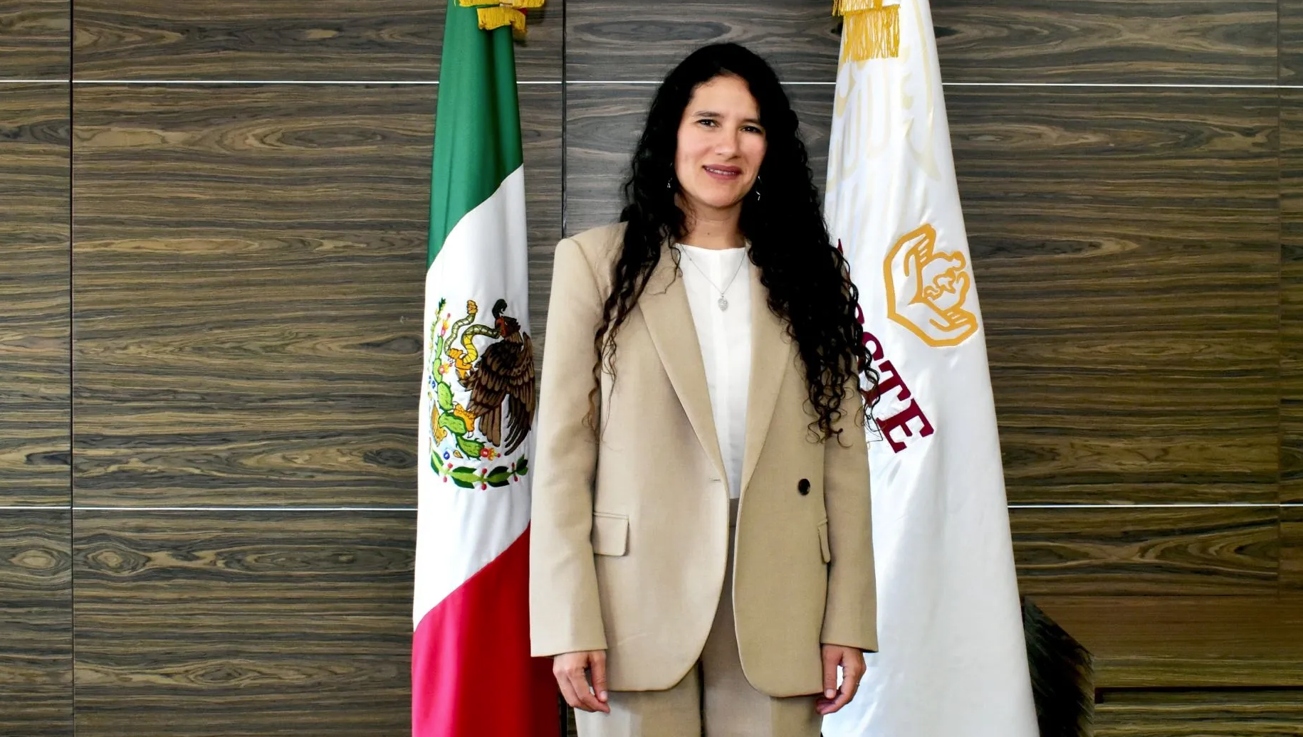 Bertha Alcalde Luján, nueva directora del Issste